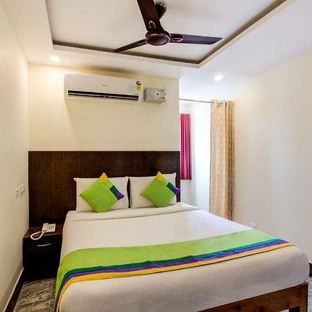 Treebo Sls Grand Hotell Tirupati Exteriör bild