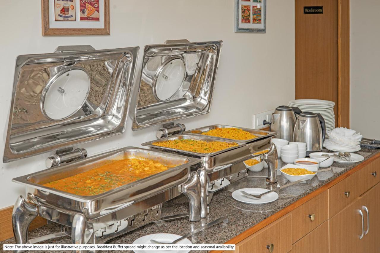 Treebo Sls Grand Hotell Tirupati Exteriör bild