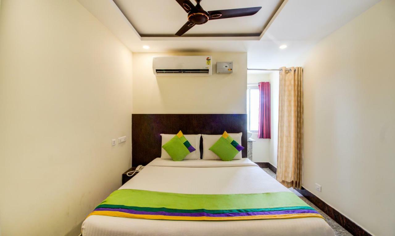 Treebo Sls Grand Hotell Tirupati Exteriör bild