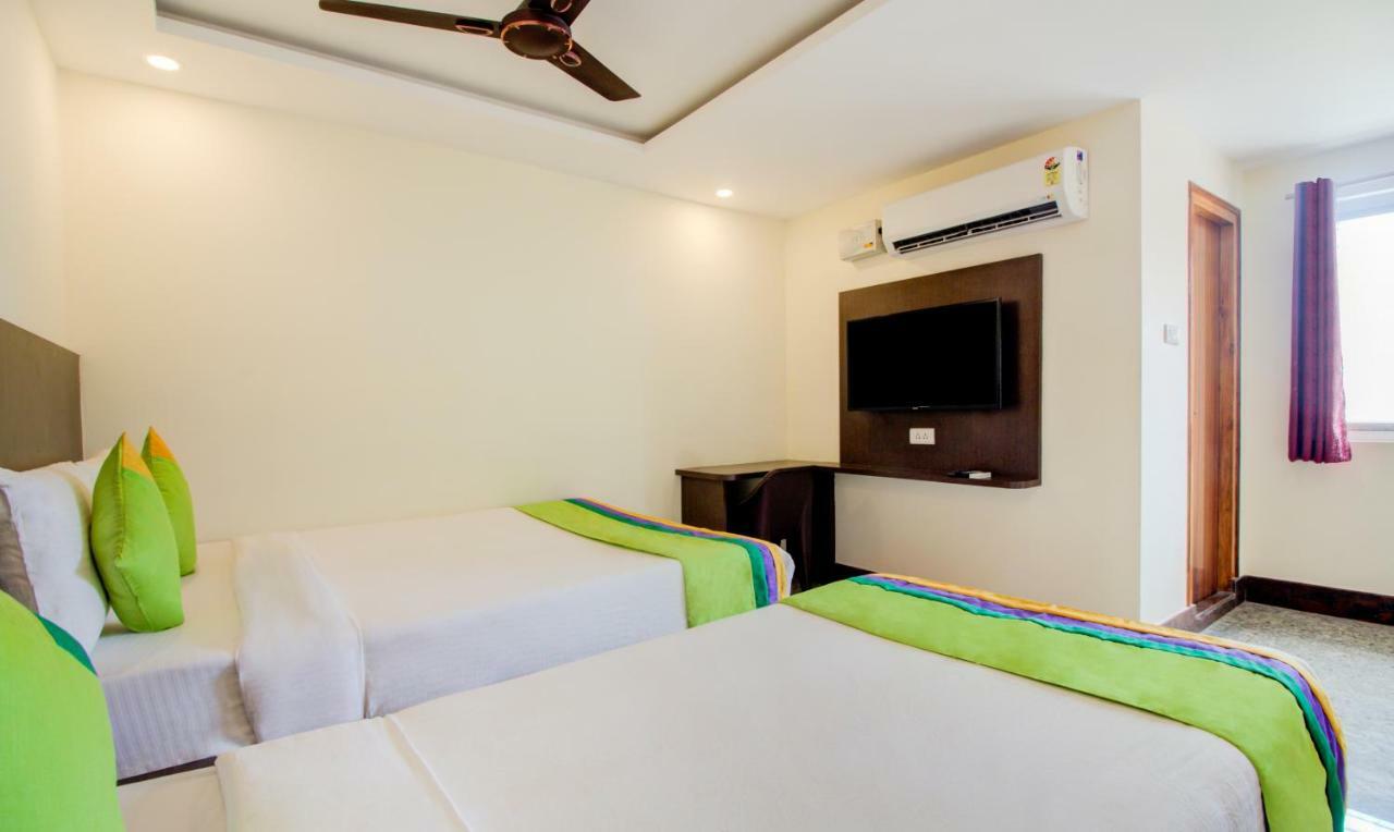 Treebo Sls Grand Hotell Tirupati Exteriör bild