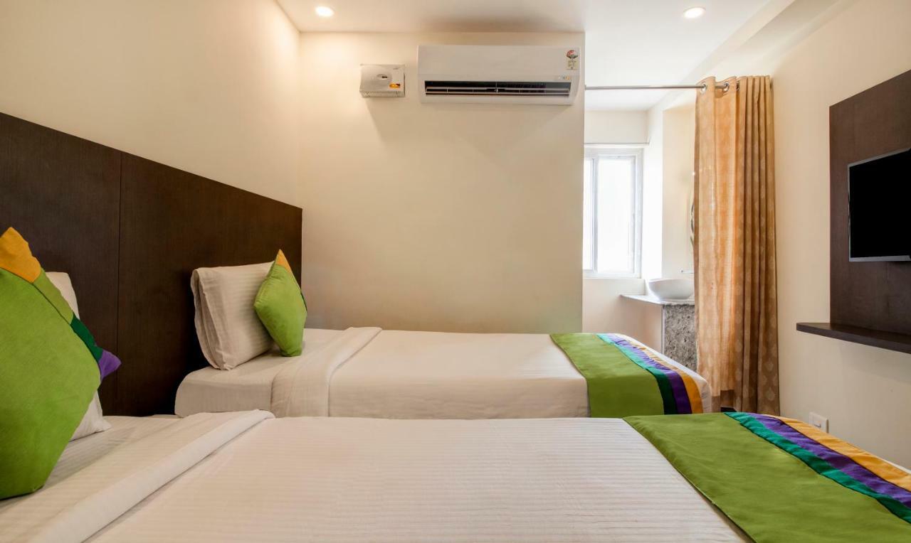 Treebo Sls Grand Hotell Tirupati Exteriör bild