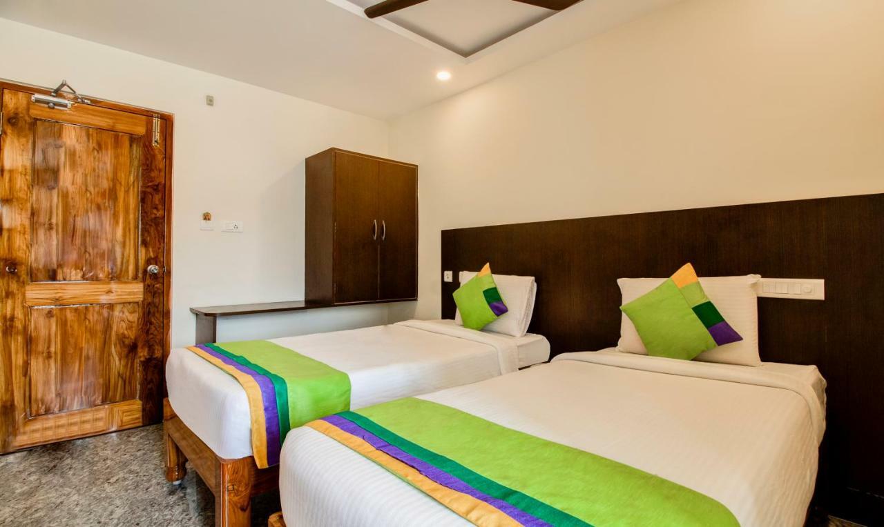 Treebo Sls Grand Hotell Tirupati Exteriör bild