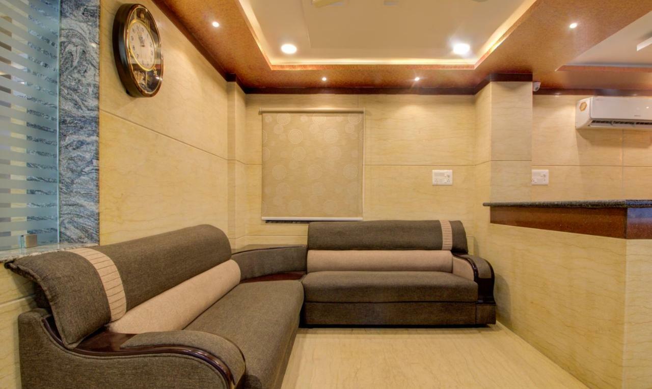 Treebo Sls Grand Hotell Tirupati Exteriör bild