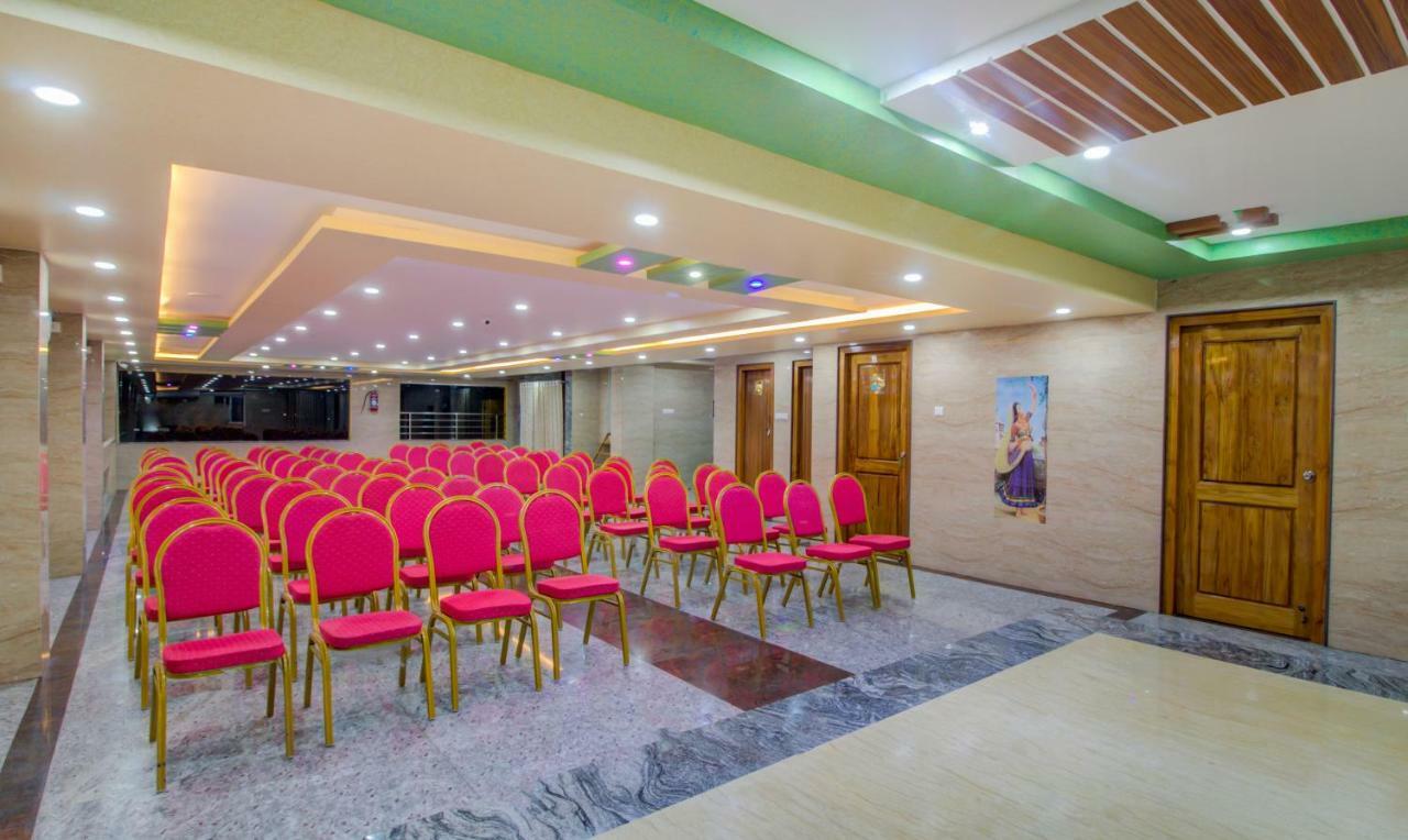 Treebo Sls Grand Hotell Tirupati Exteriör bild